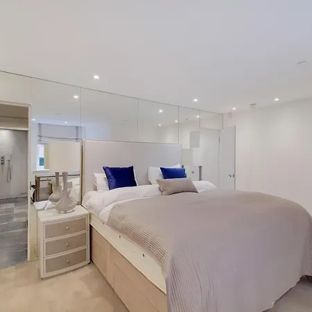 Sir Hans Sloane Apartments